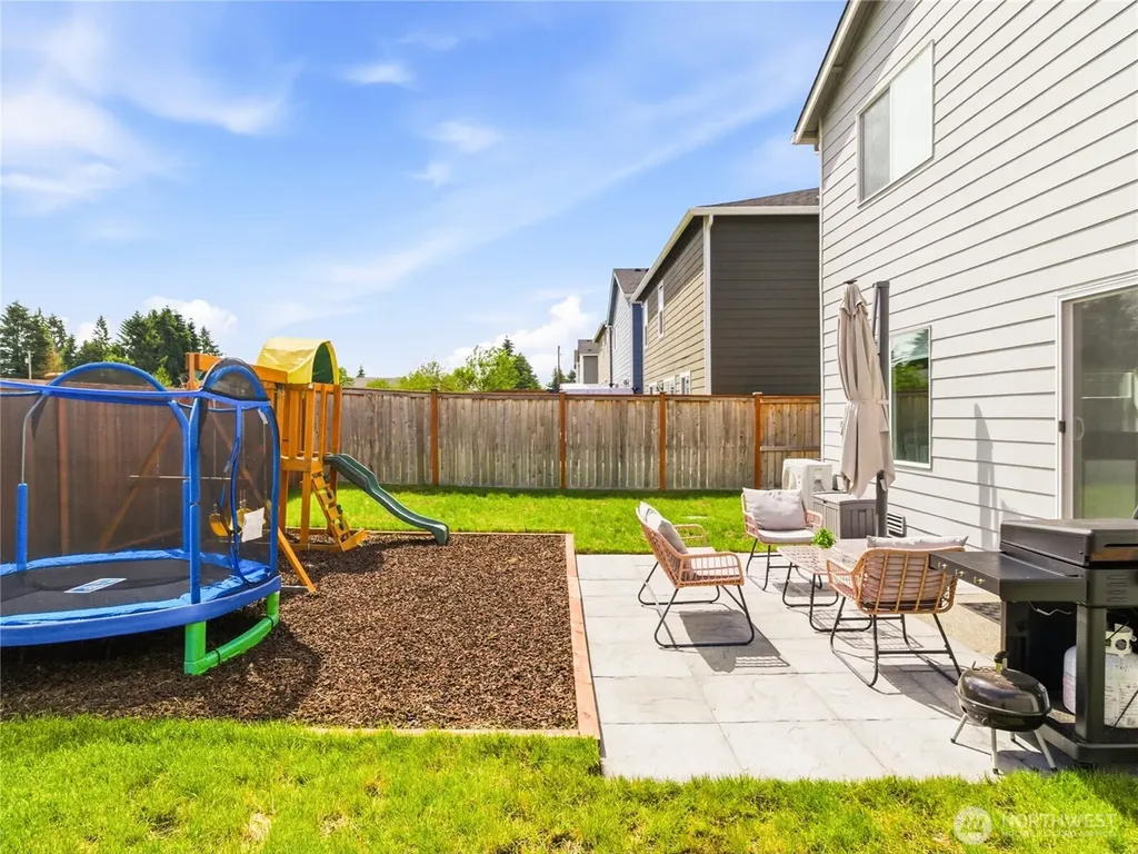 15069 Iverson Loop SE Yelm WA 98597