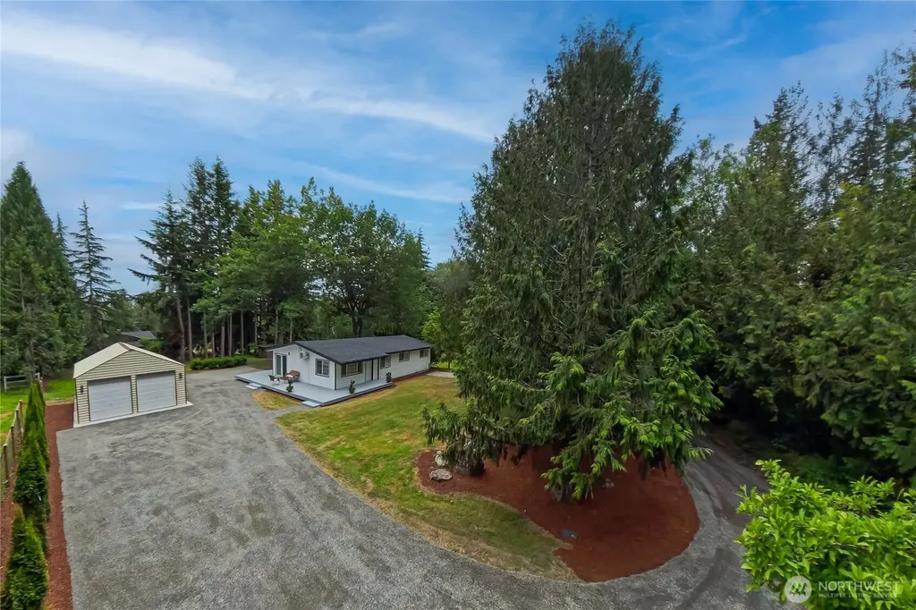 20002 208th Avenue SE Renton WA 98058