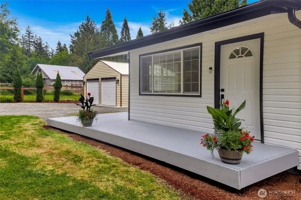 20002 208th Avenue SE Renton WA 98058