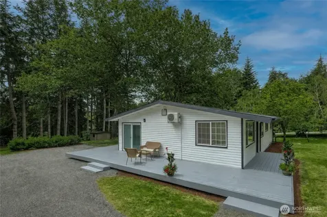 20002 208th Avenue SE Renton WA 98058