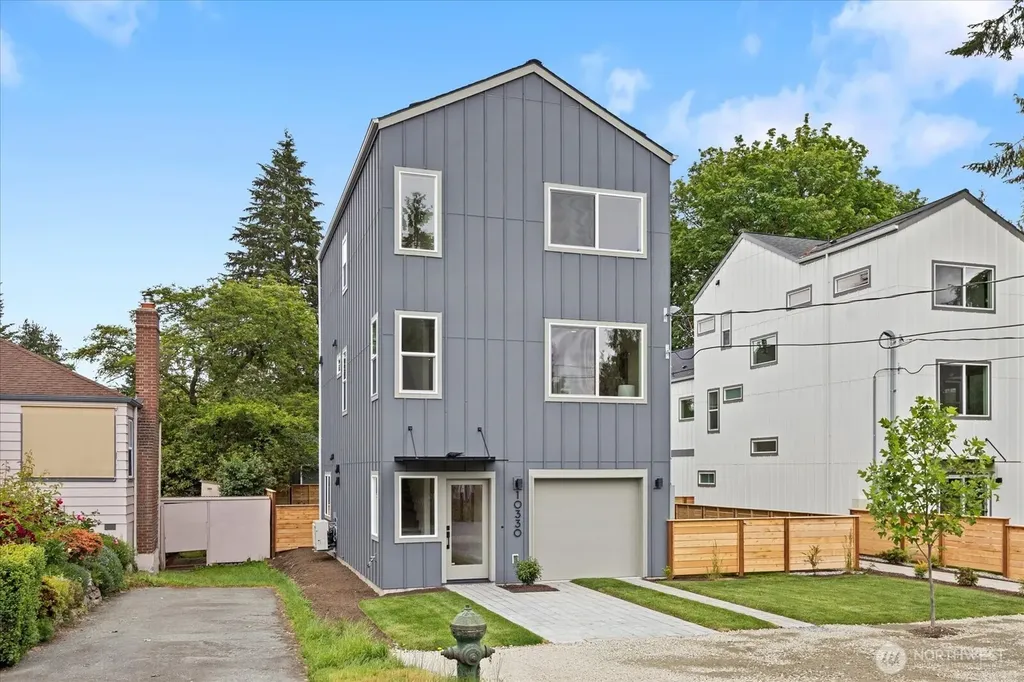 10330 Ashworth Avenue N Seattle WA 98133
