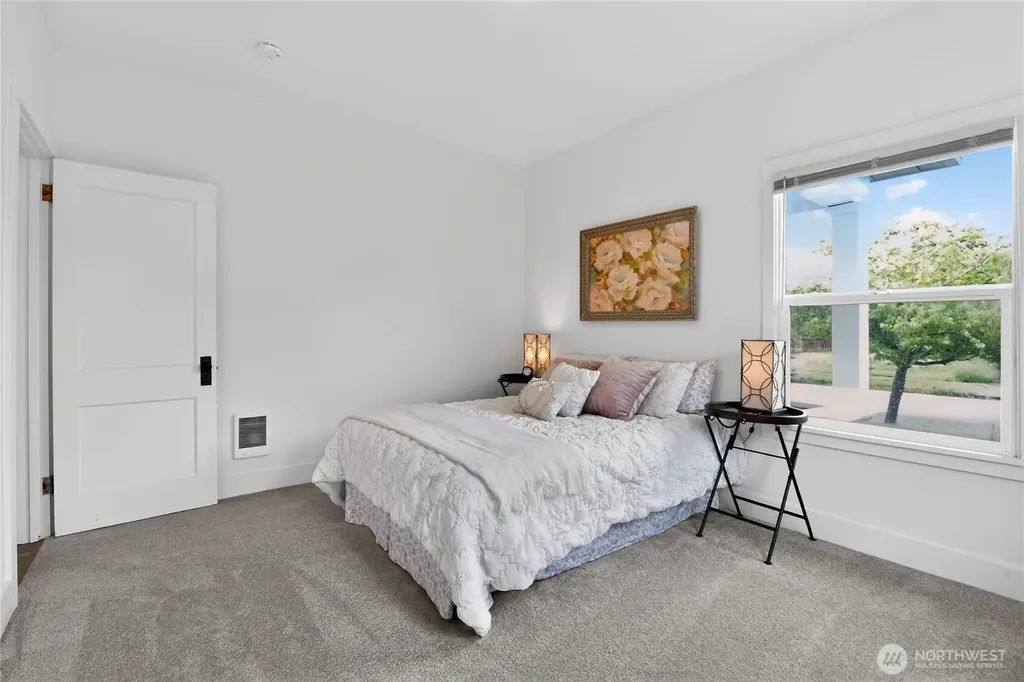 1918 Baker Avenue Everett WA 98201