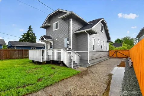 1918 Baker Avenue Everett WA 98201