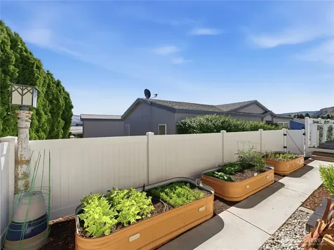 1824 Heritage Drive Wenatchee WA 98801