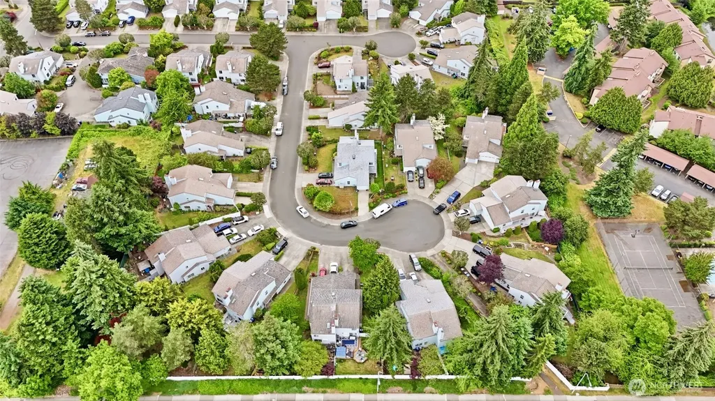 31074 9th Avenue S Federal Way WA 98003