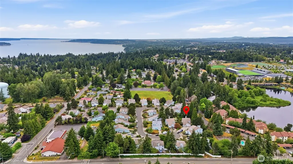 31074 9th Avenue S Federal Way WA 98003