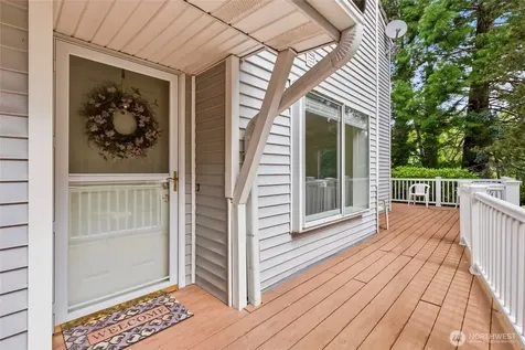 31074 9th Avenue S Federal Way WA 98003