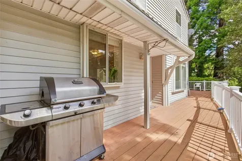 31074 9th Avenue S Federal Way WA 98003