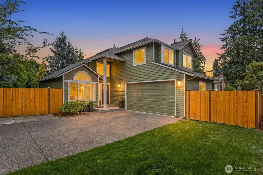 1828 NE Serpentine Place Shoreline WA 98155