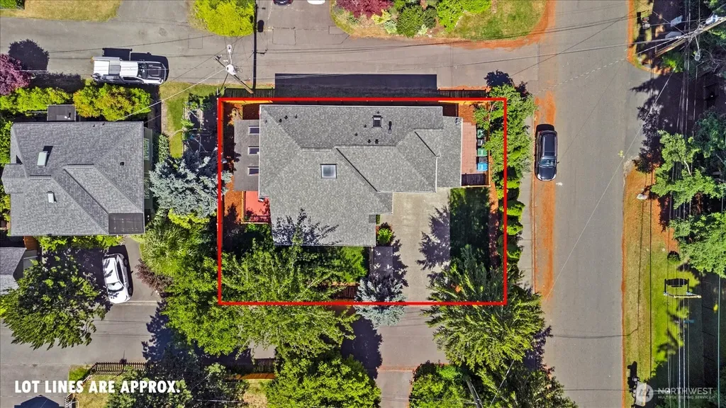 1828 NE Serpentine Place Shoreline WA 98155