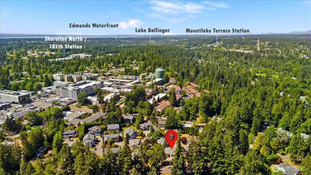 1828 NE Serpentine Place Shoreline WA 98155