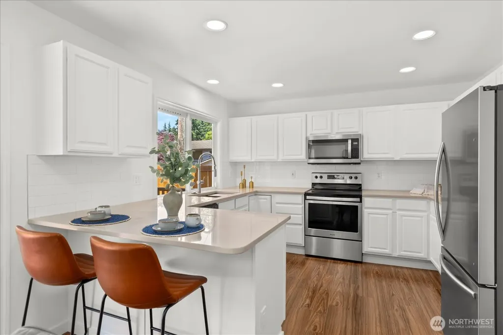 1828 NE Serpentine Place Shoreline WA 98155