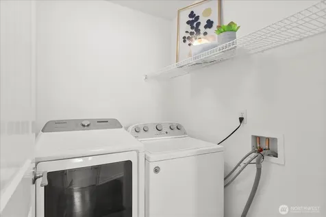 1828 NE Serpentine Place Shoreline WA 98155