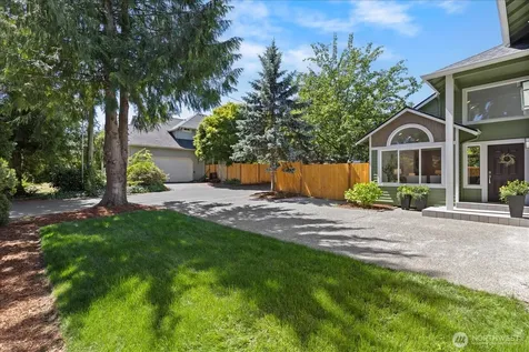 1828 NE Serpentine Place Shoreline WA 98155