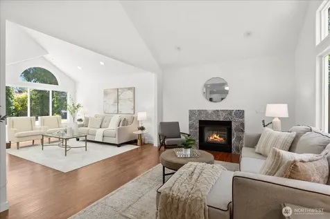 1828 NE Serpentine Place Shoreline WA 98155