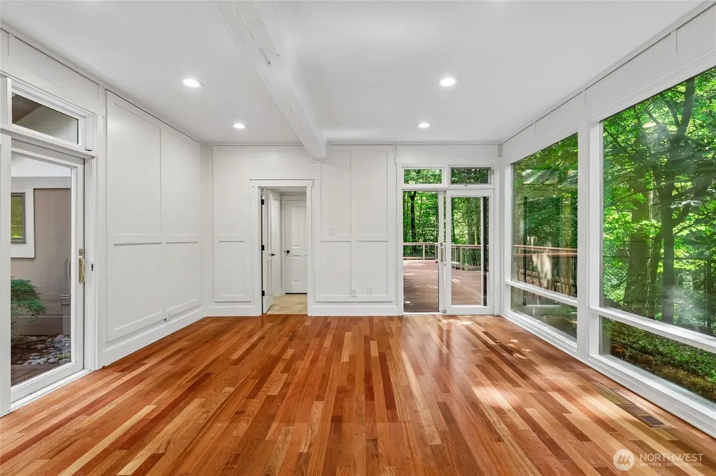3720 131st Avenue NE Bellevue WA 98005