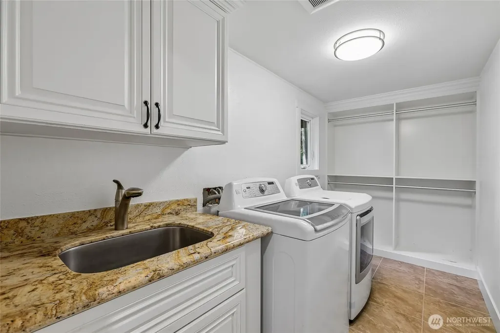 3720 131st Avenue NE Bellevue WA 98005