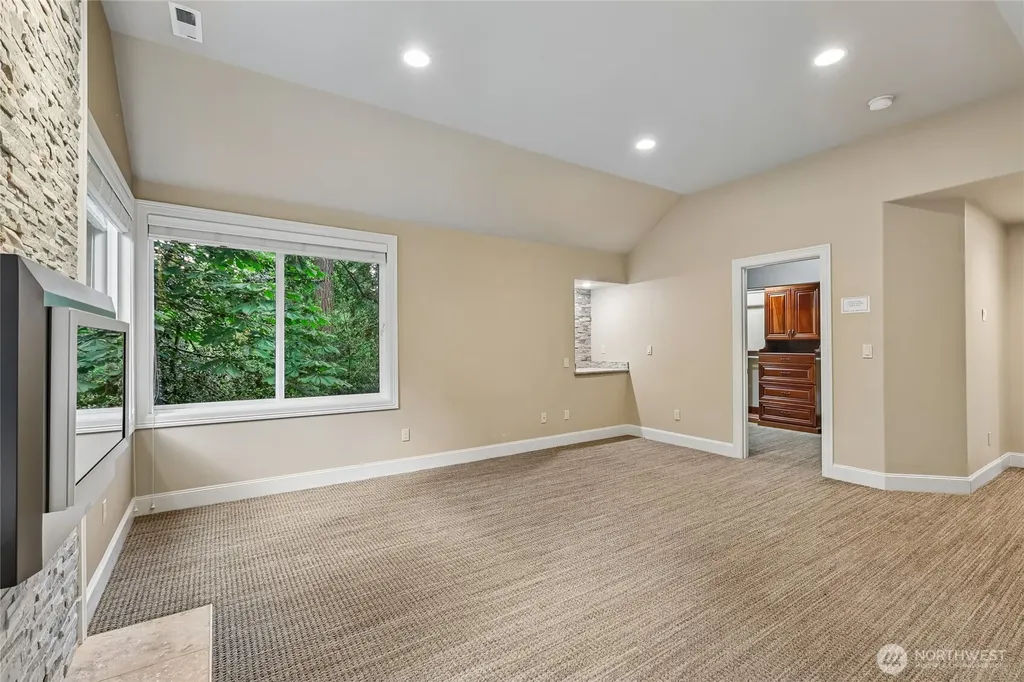 3720 131st Avenue NE Bellevue WA 98005