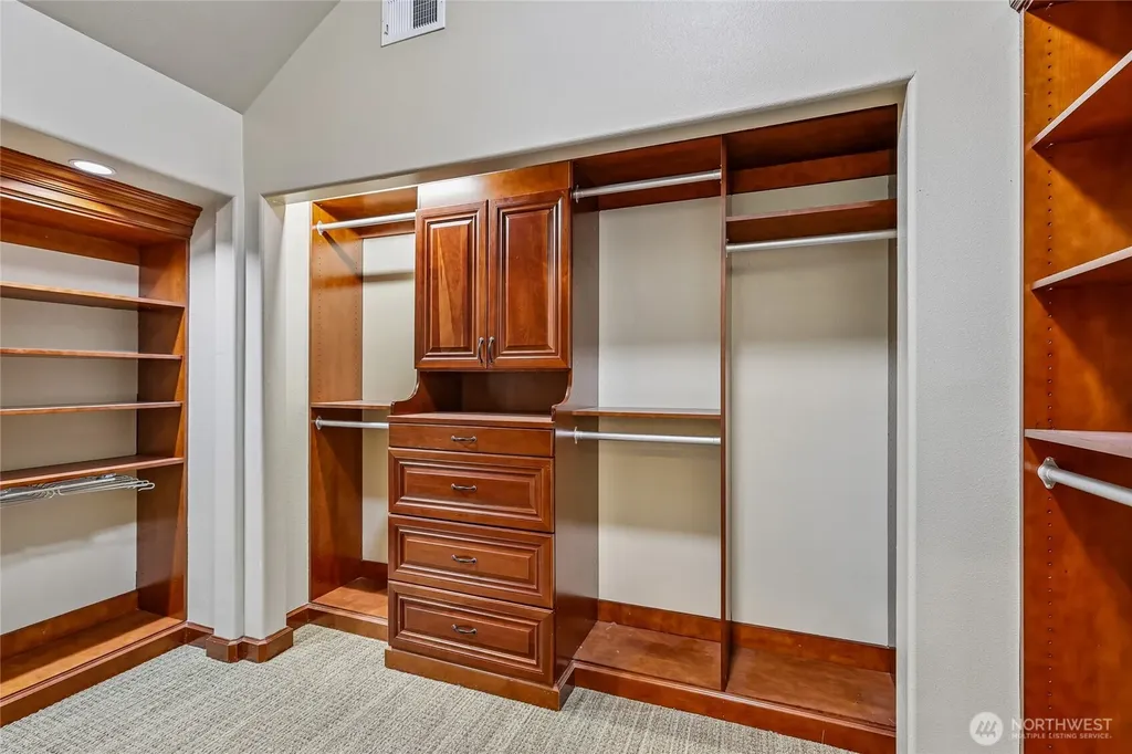 3720 131st Avenue NE Bellevue WA 98005
