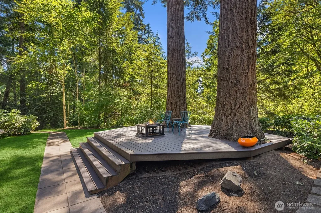 3720 131st Avenue NE Bellevue WA 98005