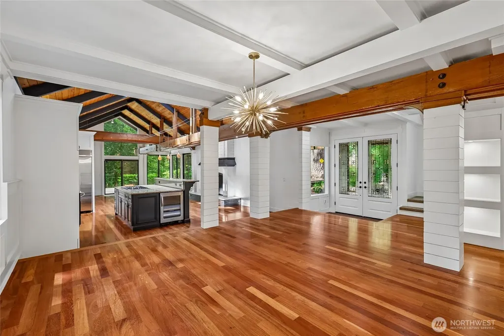 3720 131st Avenue NE Bellevue WA 98005