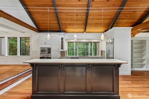 3720 131st Avenue NE Bellevue WA 98005