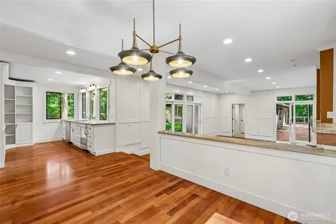 3720 131st Avenue NE Bellevue WA 98005