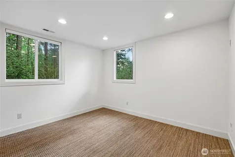 3720 131st Avenue NE Bellevue WA 98005