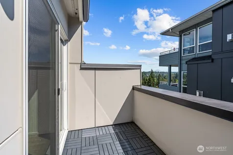 3104 SW Avalon Way Seattle WA 98126