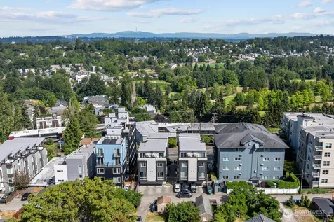 3104 SW Avalon Way Seattle WA 98126