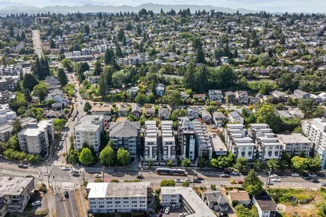3104 SW Avalon Way Seattle WA 98126