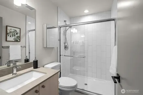 3104 SW Avalon Way Seattle WA 98126