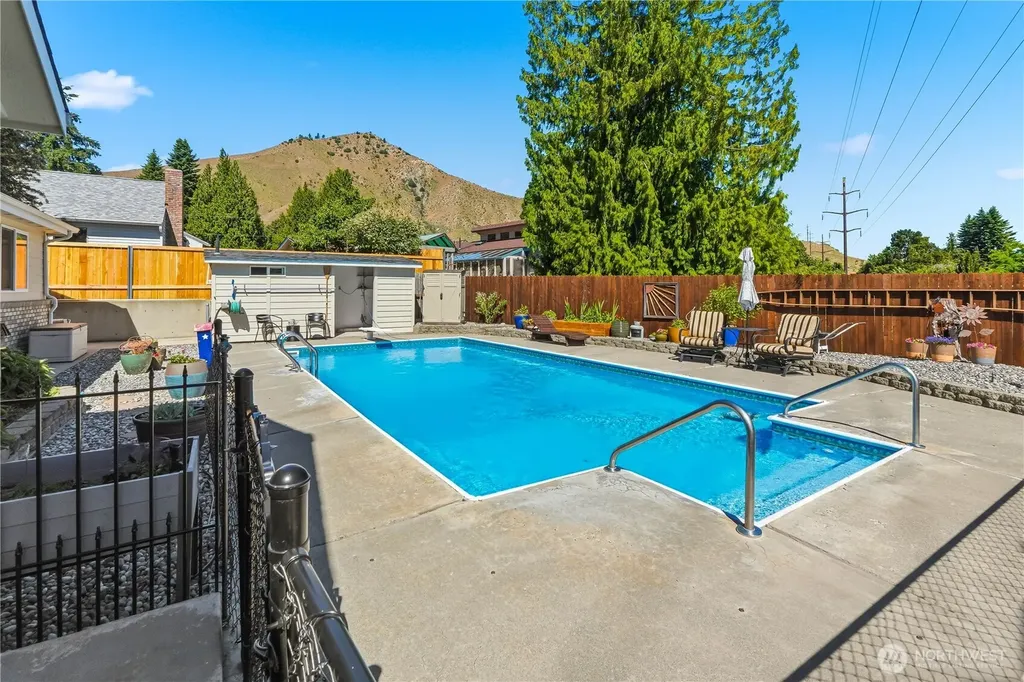 1818 Number 2 Canyon Road Wenatchee WA 98801