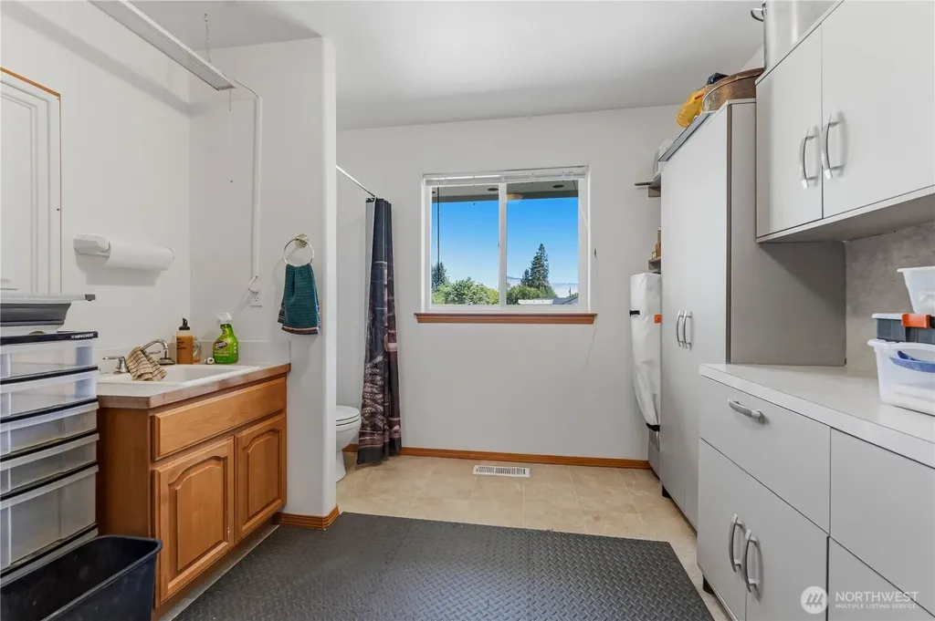 1818 Number 2 Canyon Road Wenatchee WA 98801