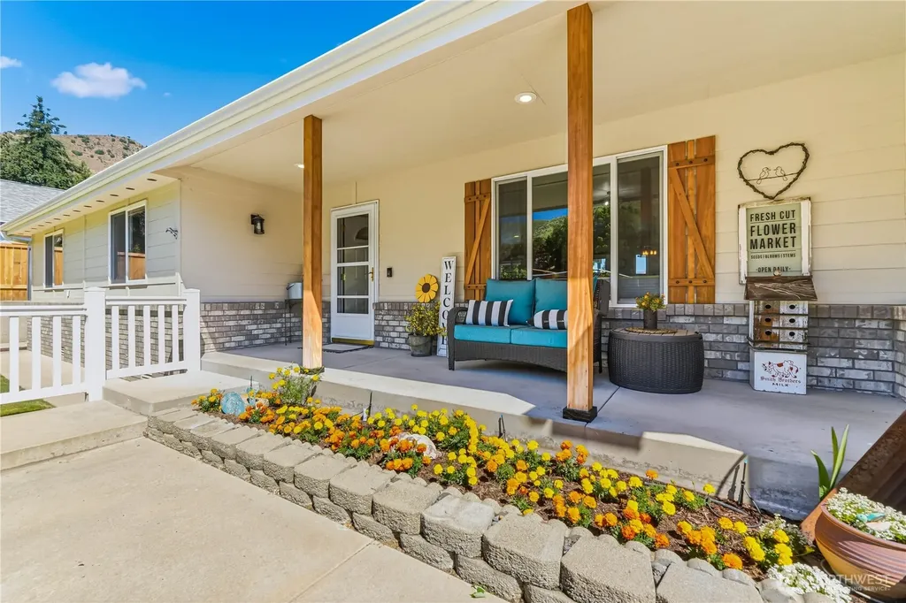 1818 Number 2 Canyon Road Wenatchee WA 98801