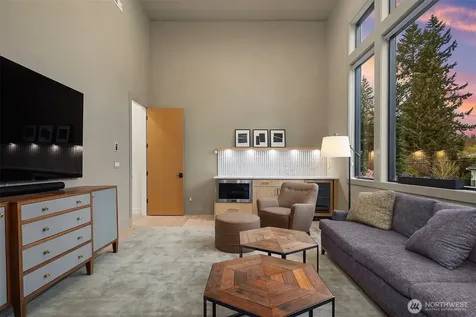 2131 104th Place SE Bellevue WA 98004
