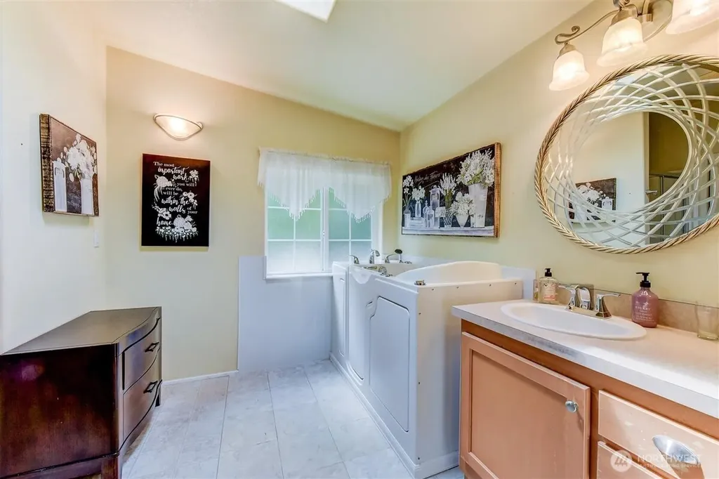 22623 31st Avenue SE Bothell WA 98021