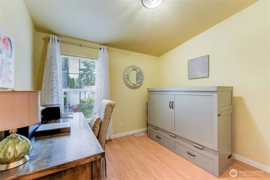 22623 31st Avenue SE Bothell WA 98021