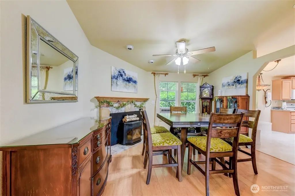 22623 31st Avenue SE Bothell WA 98021