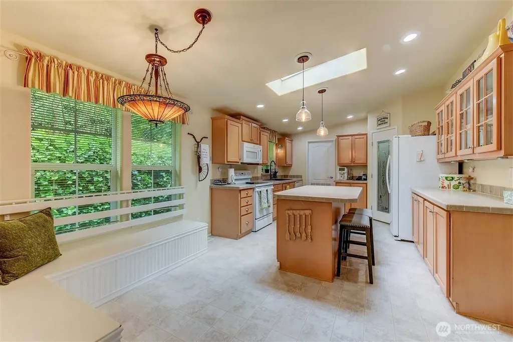 22623 31st Avenue SE Bothell WA 98021