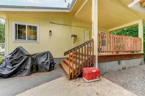 22623 31st Avenue SE Bothell WA 98021