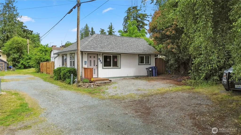 913 Broad Street Mount Vernon WA 98274