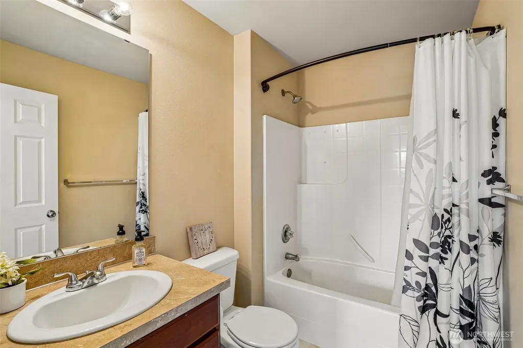 17717 16th Avenue E Spanaway WA 98387