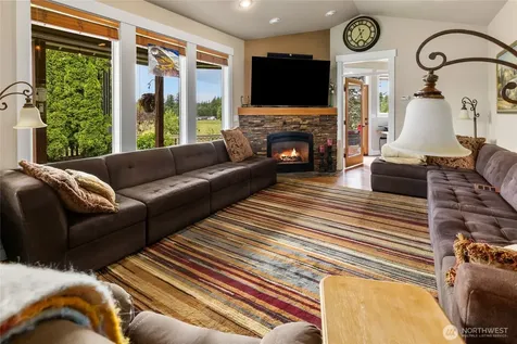 33625 SE 303rd Lane Ravensdale WA 98051