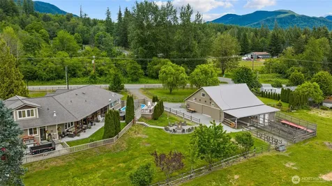 33625 SE 303rd Lane Ravensdale WA 98051