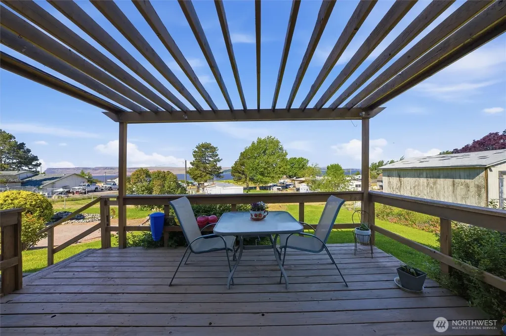 335 Ross Way Wallula WA 99363