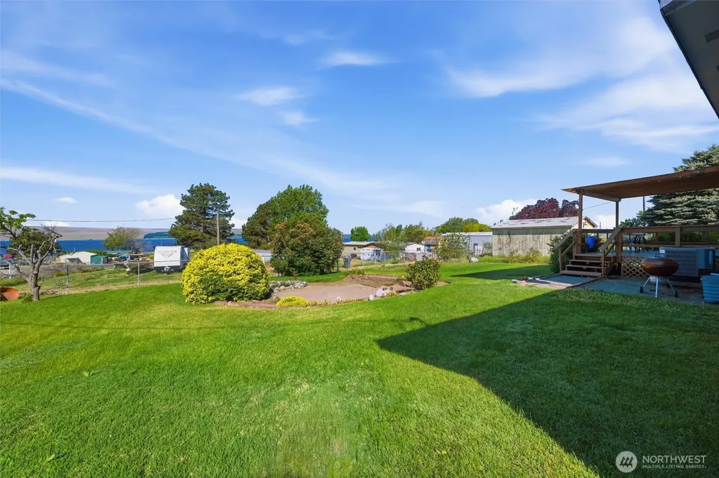 335 Ross Way Wallula WA 99363
