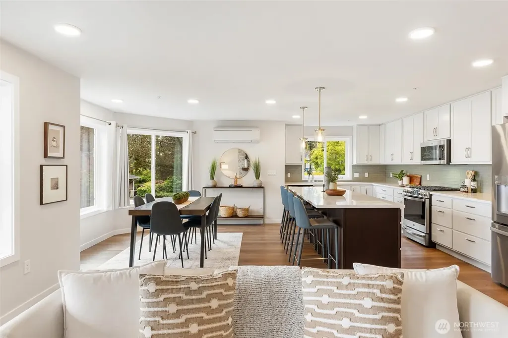 554 Paradise Lane Edmonds WA 98020