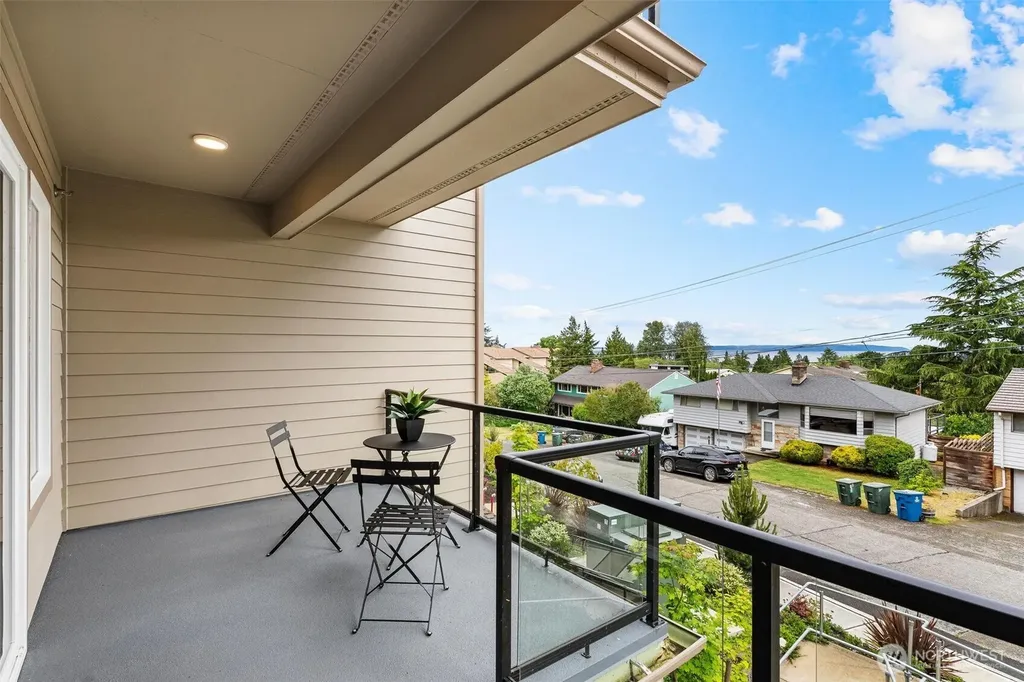 554 Paradise Lane Edmonds WA 98020