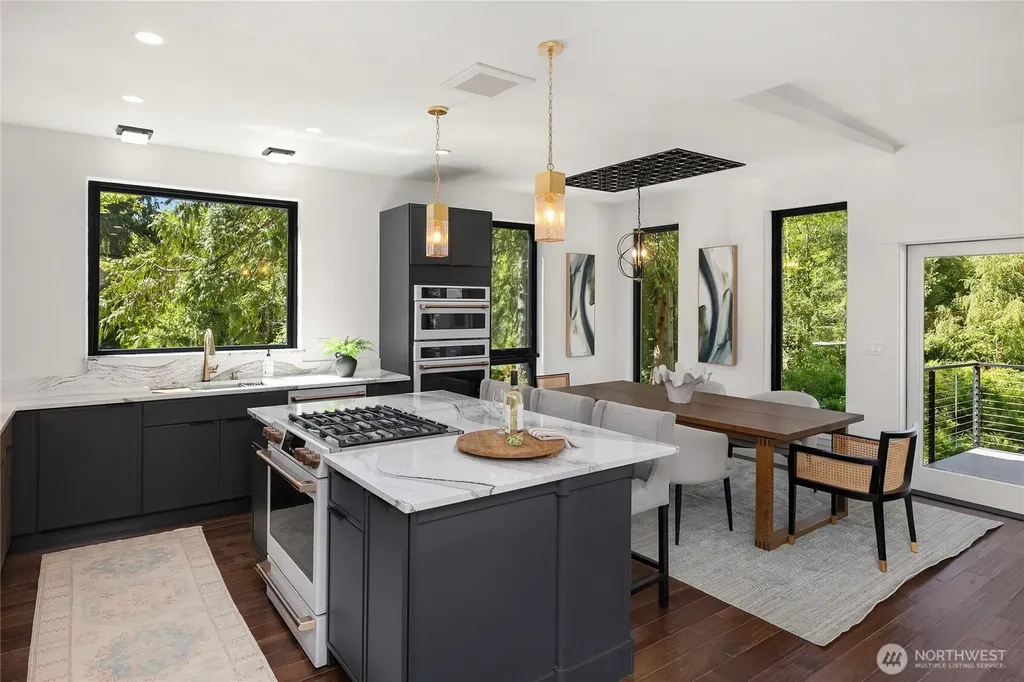 10399 NE Pine Way Bainbridge Island WA 98110